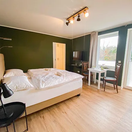 Апартаменты Gaestehaus Alte Buecherei Mittelangeln